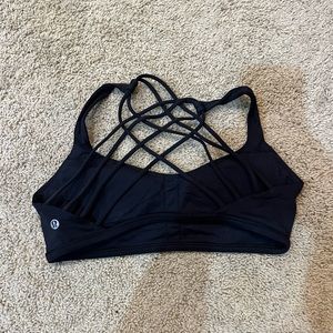 Lululemon sports bra